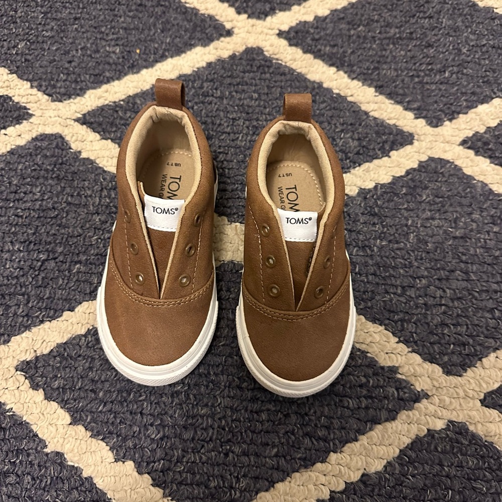 TOMS Kids Tan Sneakers